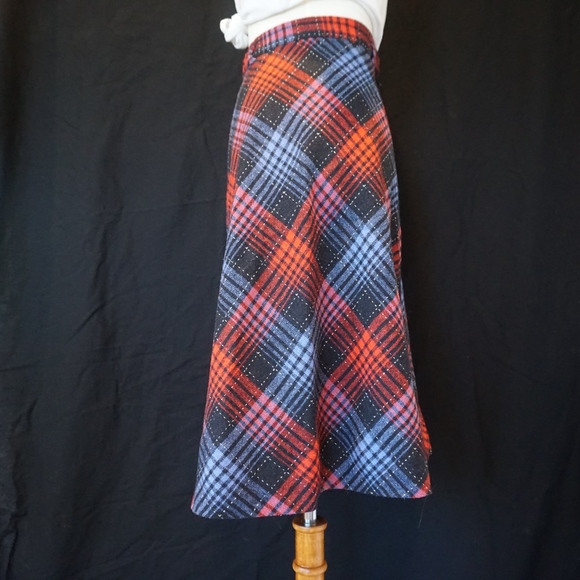 Plaid Vintage High Waisted Skirt - Picture 3 of 7